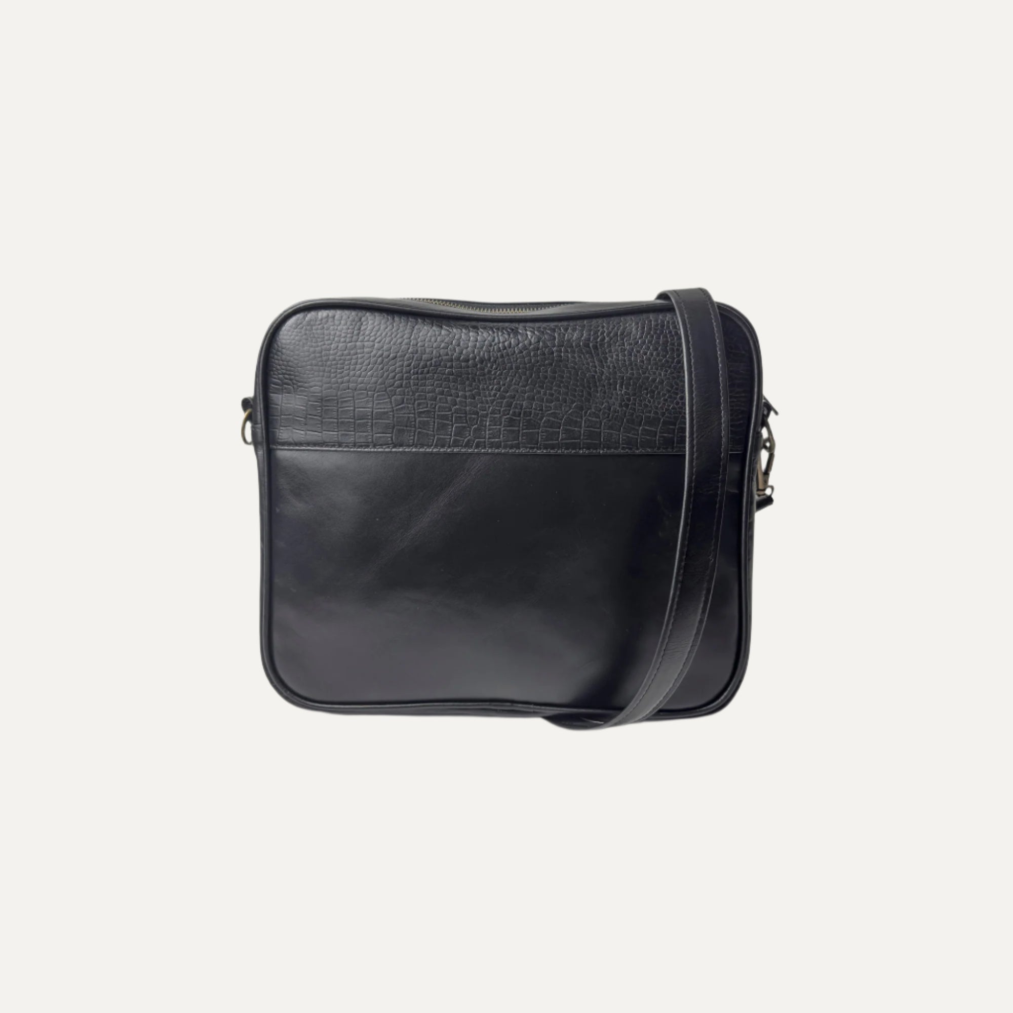 Adler Messenger Bag