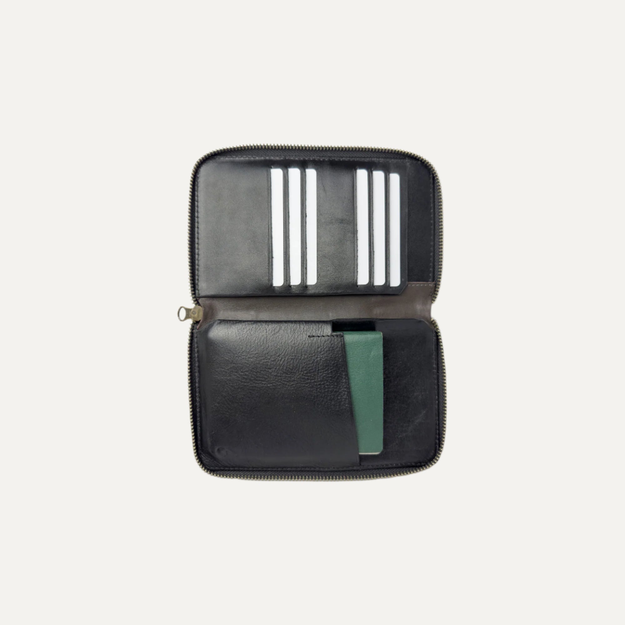 Voyager Passport Folio